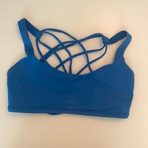LULULEMON free to be wild bra blue SIZE 6